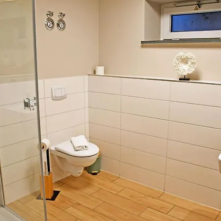 Schoene Ferienwohnungen Mit Kamin Im Ostseebad Sellin Extérieur photo