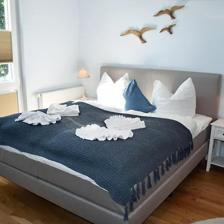 Schoene Ferienwohnungen Mit Kamin Im Ostseebad Sellin Extérieur photo