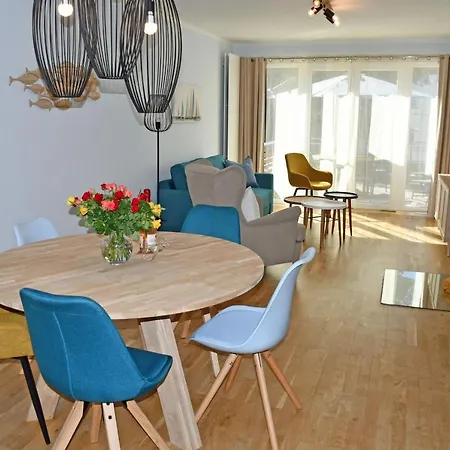 Schoene Ferienwohnungen Mit Kamin Im Ostseebad Sellin Extérieur photo