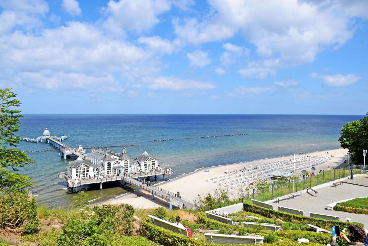 Schoene Mit Kamin Im Ostseebad
